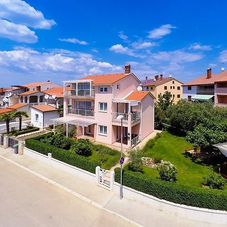 Apartments Villa Brioni I Fažana Eksteriør billede